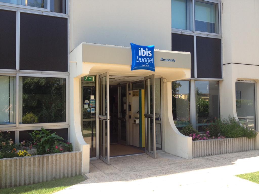 Ibis Budget Caen Mondeville Bagian luar foto